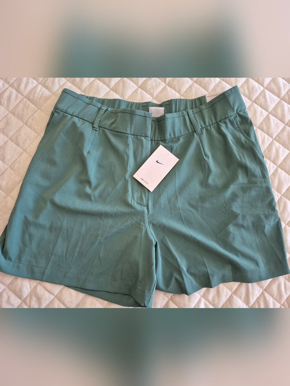 Nike Women's Teal Golf Shorts with Tags Size XL